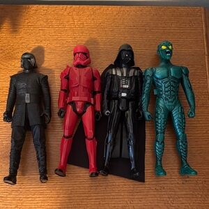 Action Figure Set - Black, Red, Green